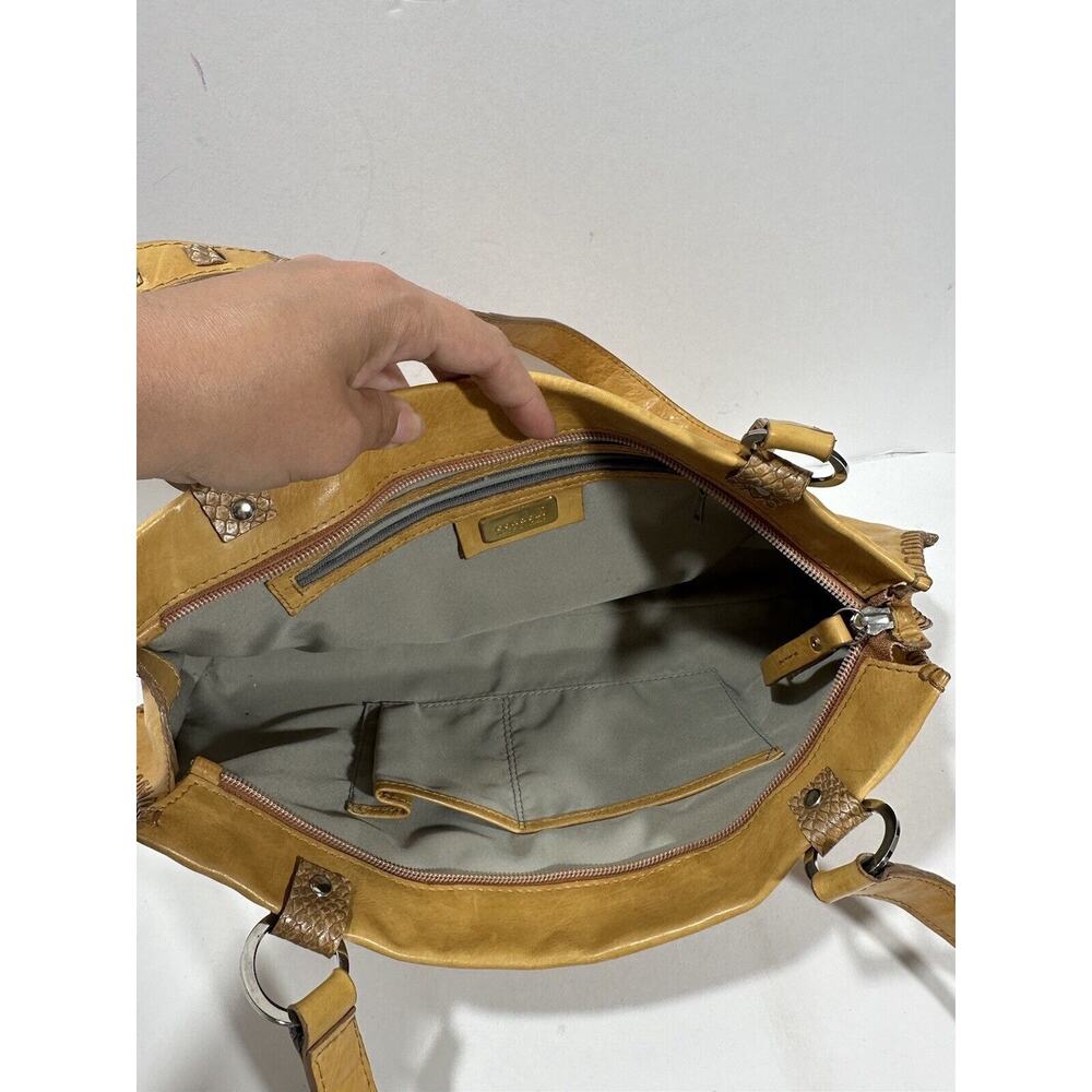 Rare Condotti Studded Shoulder Bag - Picture 4 of 11